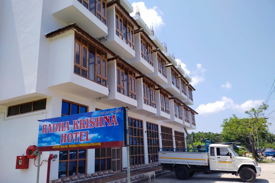 Radhakrishna Hotel3
